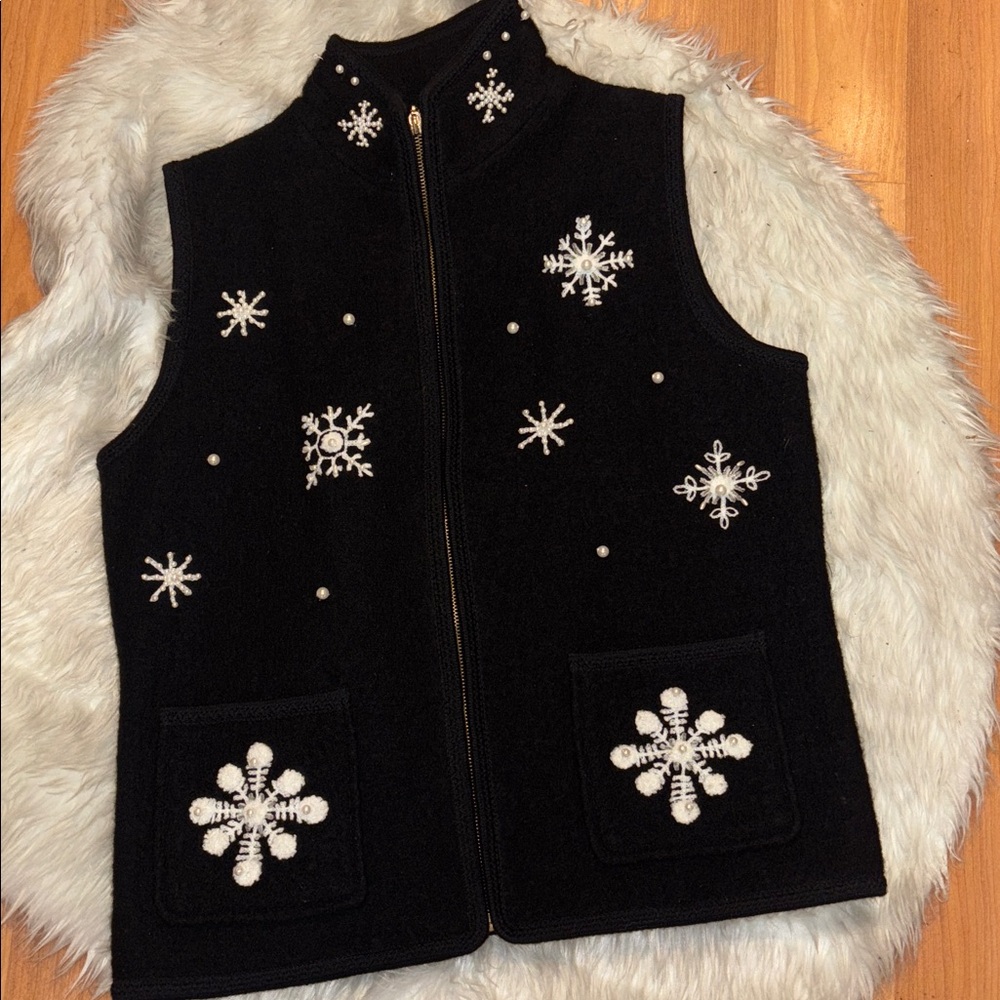 Lisa Christmas Black Pearl Snow Sweater Vest Zip Front w Pockets Sz Medium